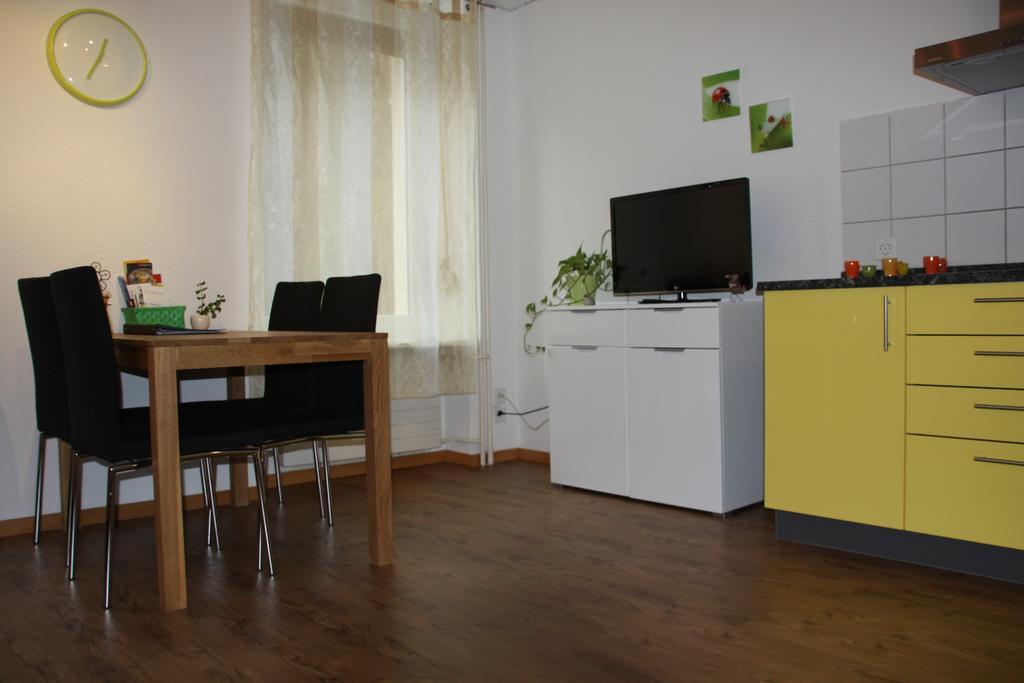Studio avec Kitchenette et Salle de Bains Commune