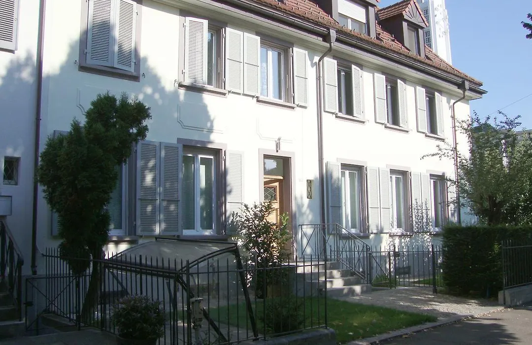 B&B Laupenring, Basel-1